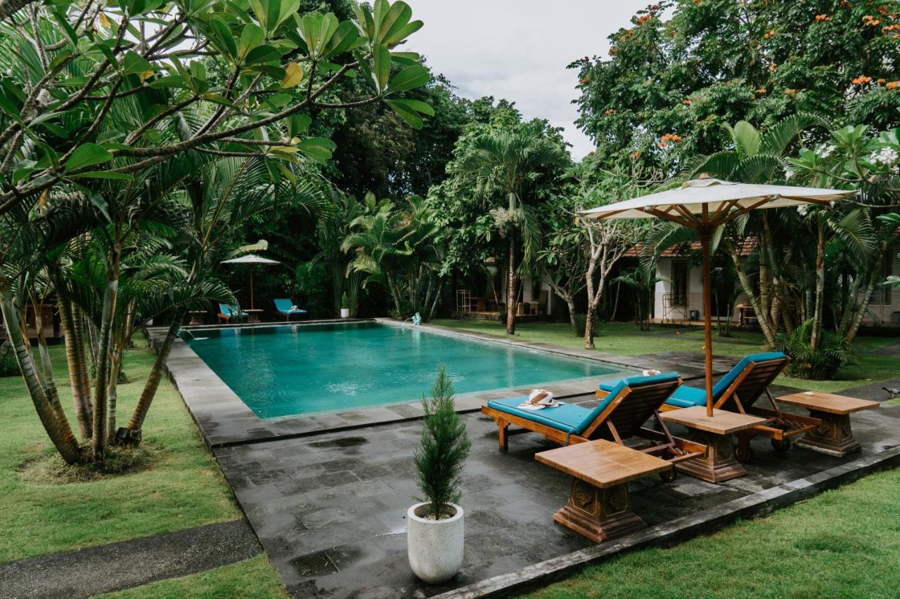 Agung Wiwin Homestay & Restaurant Mengwi Exterior foto