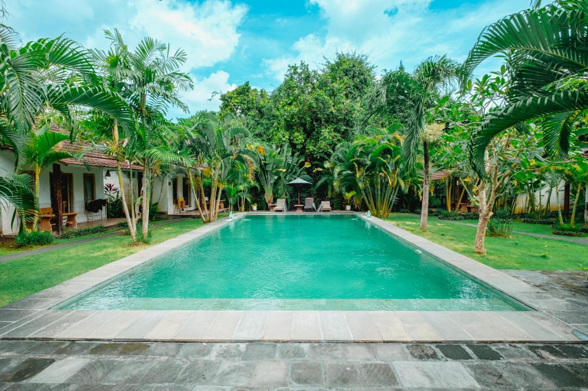 Agung Wiwin Homestay & Restaurant Mengwi Exterior foto