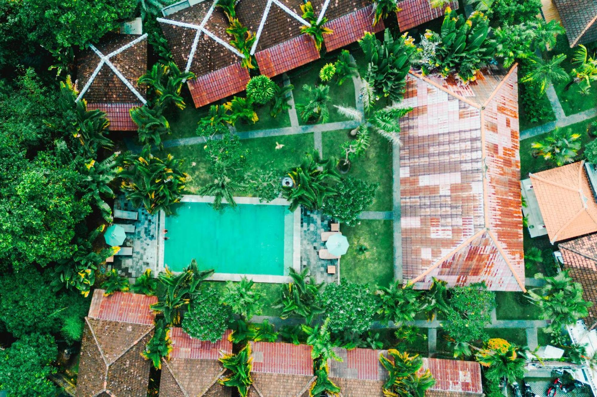 Agung Wiwin Homestay & Restaurant Mengwi Exterior foto